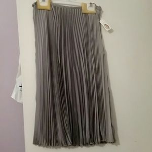 Ladies, silver polyester pleated skirt